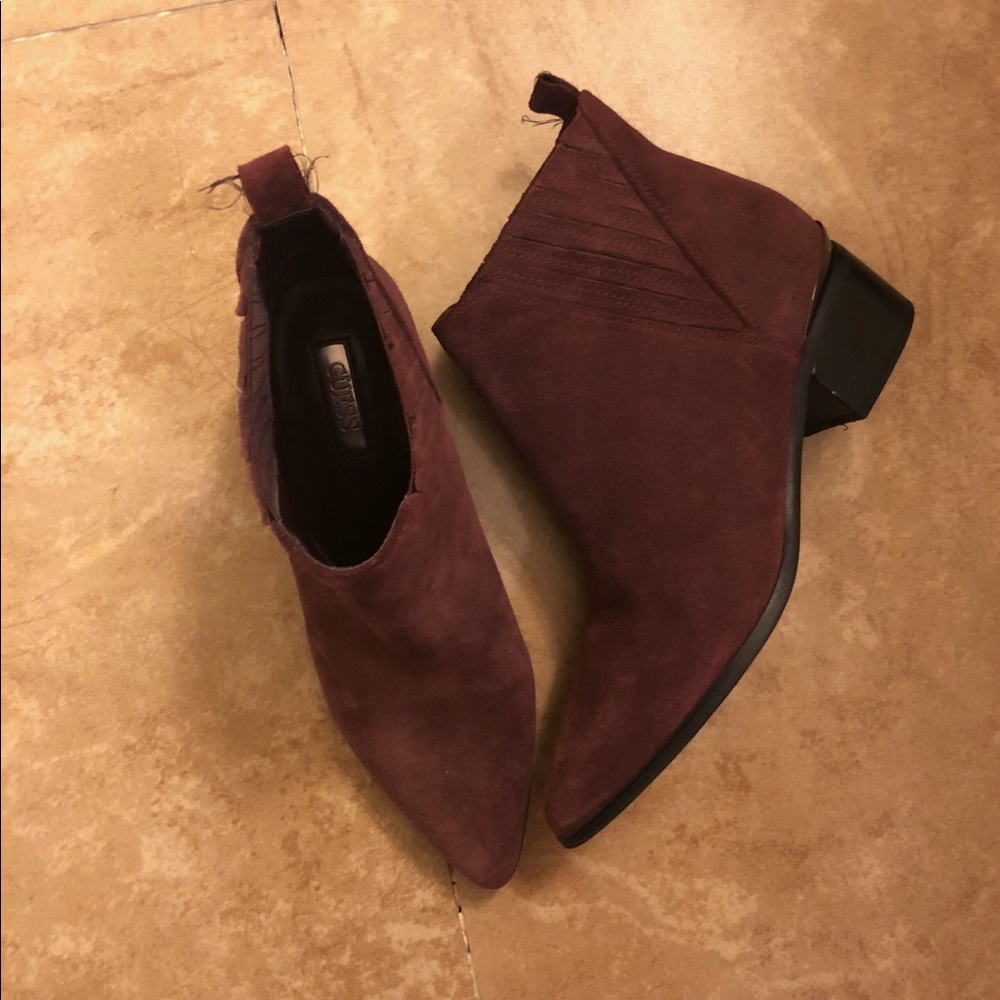 Guess Suede Chelsea Boots, sz 5